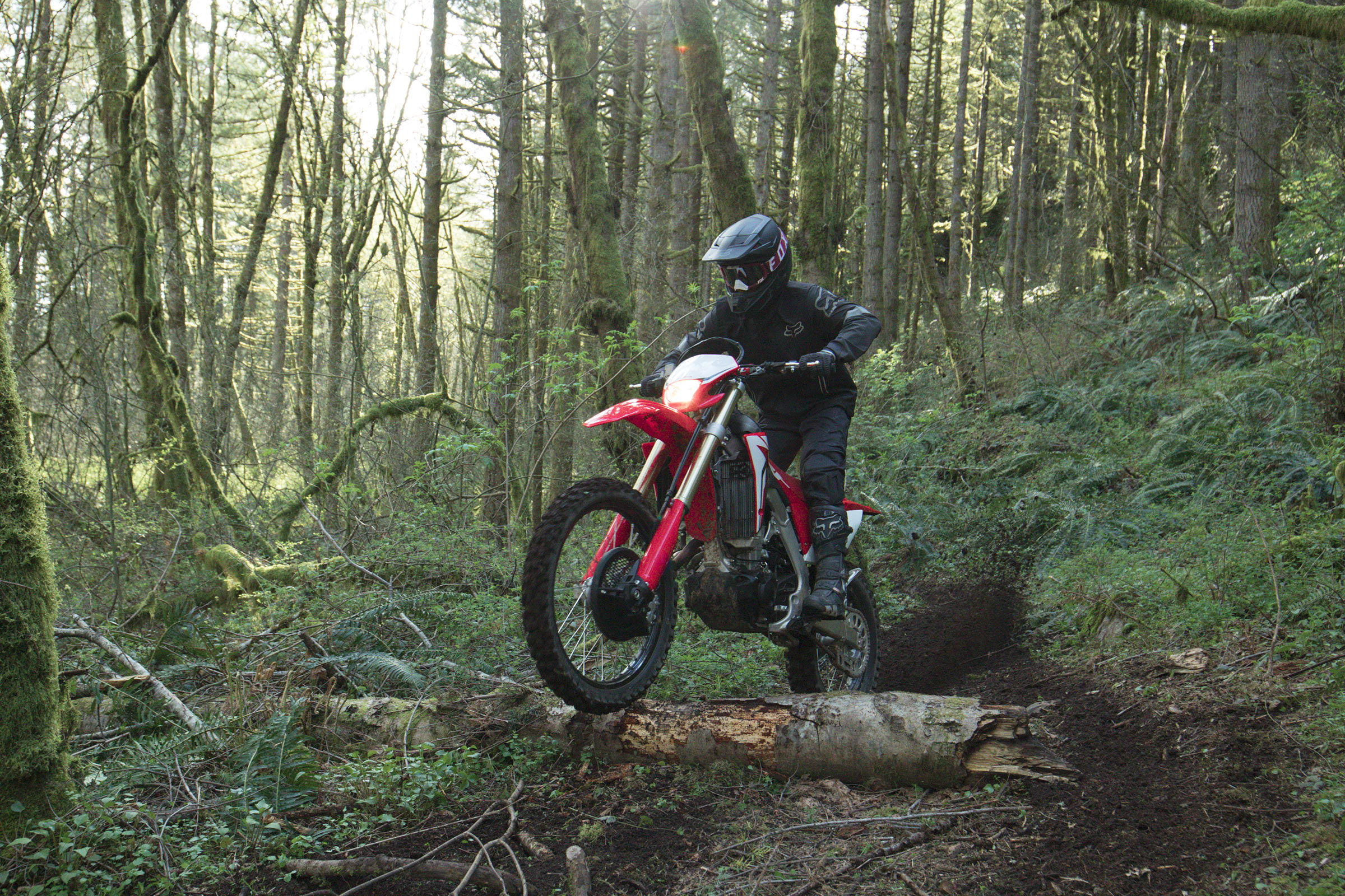 New 2019 CRF450X – Redesigned for Absolute Off-Road Xcellence