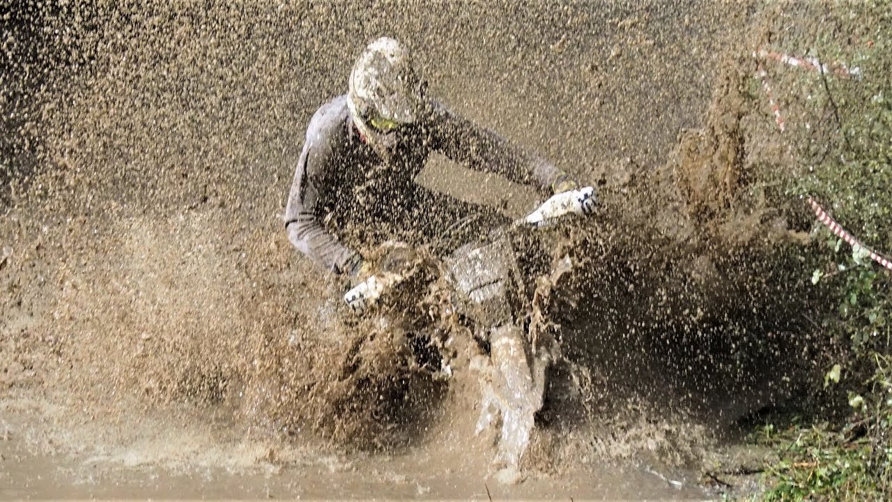 3h Enduro Seva – Fight in a Mud!