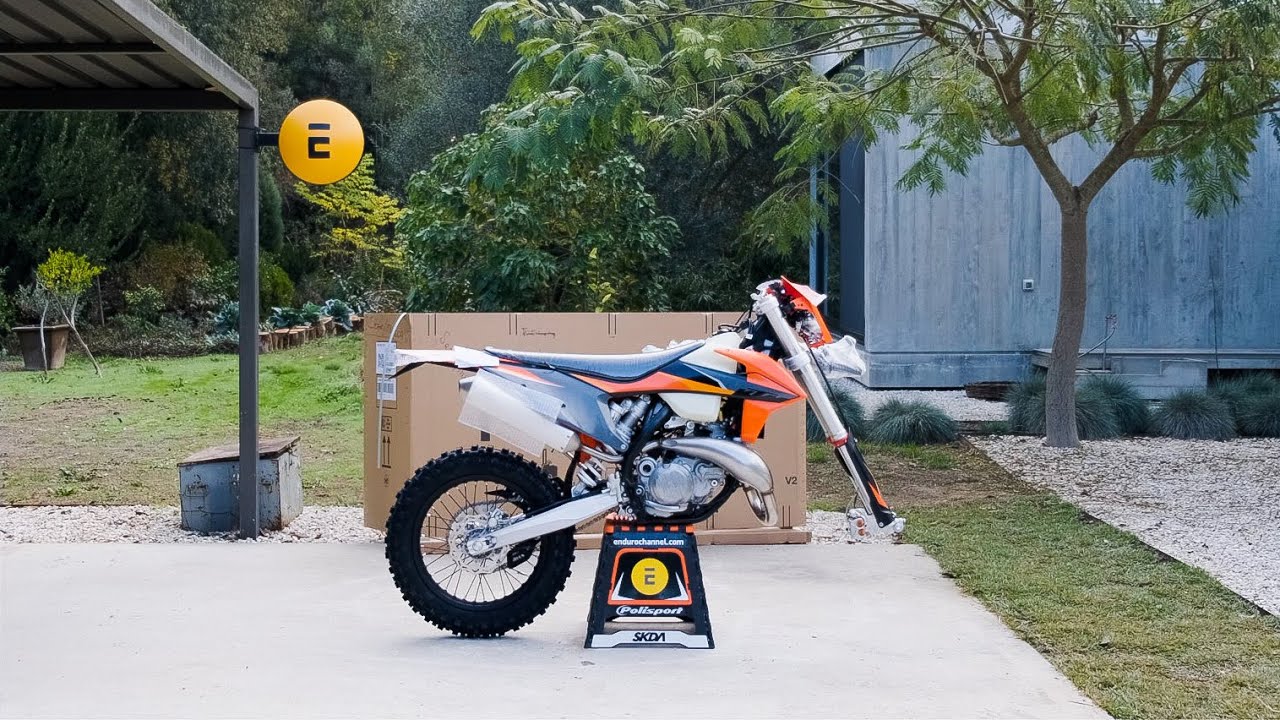 UNBOXING and Basic Settings 2021 KTM 250 / 300 EXC TPi – Meditation for Lockdown