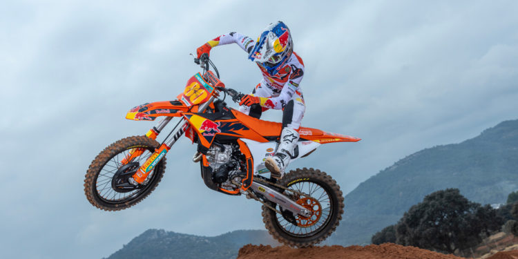 Special Tribute to Andrea Adamo’s Victory: KTM 250 SX-F ADAMO EDITION