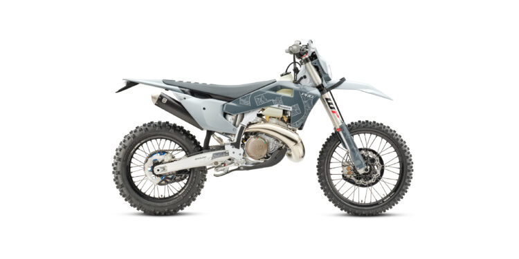Husqvarna Unveils 2026 Pro Enduro Line-Up: TE 300 Pro & FE 350 Pro!