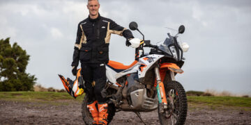 KTM teams up with Alex Snow for a new off-road experience in the UK!